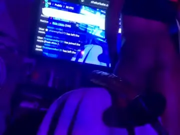 Chaturbate Live Sex Cam of yelladaniella