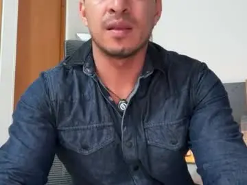 Chaturbate Free Live Porn of chris_clarck
