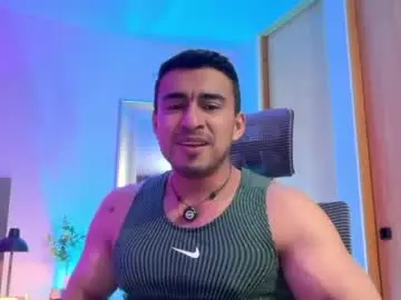 Chaturbate Adult Webcam of chris_clarck
