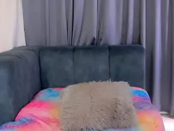 Chaturbate Live Porn of hailey_pirs
