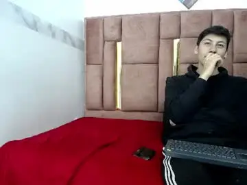 Chaturbate Free Live Porn of ethan_grayy