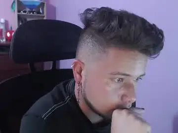 Chaturbate Free Live Porn of johanleonsweetboy