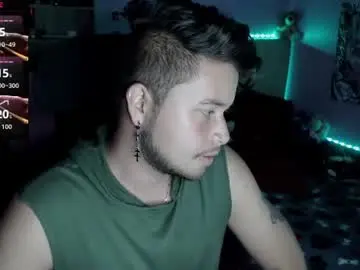 Chaturbate Watch Live Sex Cams of johanleonsweetboy