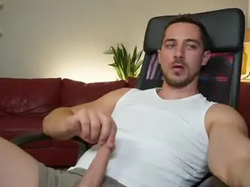 Chaturbate Nude Webcam of mrgreeneyes01