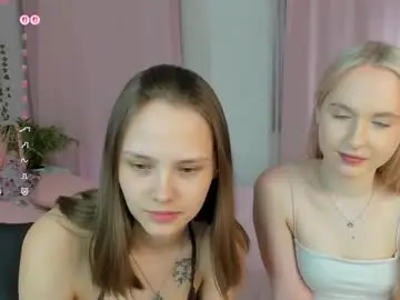 Chaturbate Live Sex Cam of lisaluve