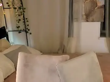 Chaturbate Live Sex Cam of lisaluve
