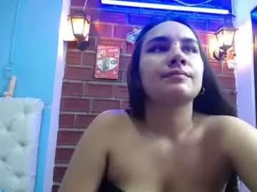 Chaturbate Live Sex of maylin_hornyy19