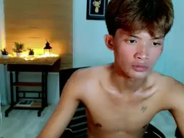 Chaturbate Live Sex Cam of renns_dangerousfuckerxx