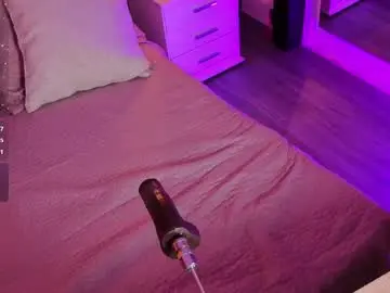 Chaturbate Free Porn Cam of emberrvelvet