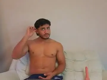 Chaturbate Live Porn of janomar01