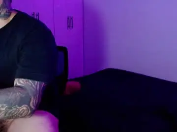 Chaturbate Sex Cam of lliamm_2