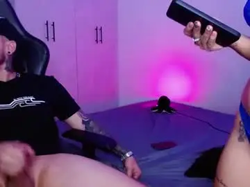 Chaturbate Sex Cam of lliamm_2