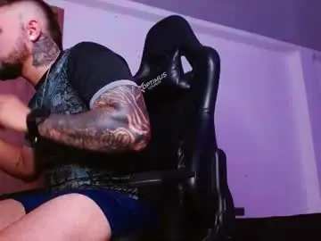 Chaturbate Free Porn Cam of lliamm_2