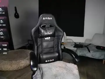 Chaturbate Live Sex Cam of luther_daddy