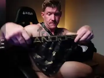 Chaturbate Live Sex of luther_daddy