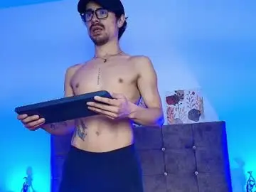 Chaturbate Adult Video Chat of ethan_briggs