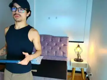 Chaturbate Free Porn Cam of ethan_briggs