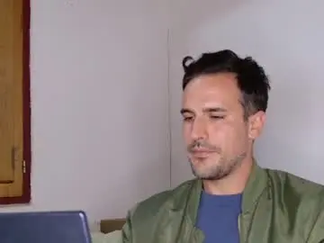 Chaturbate Live Sex Cam of firefighterr88