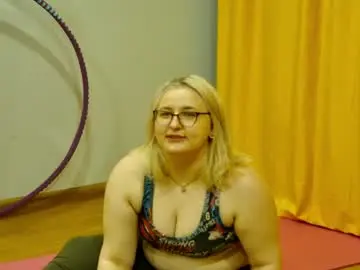 Chaturbate Nude Webcam of lioraardyn