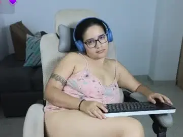 Chaturbate Free Live Porn of moonwoman_