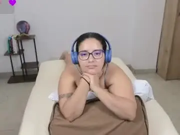 Chaturbate Adult Webcams of moonwoman_