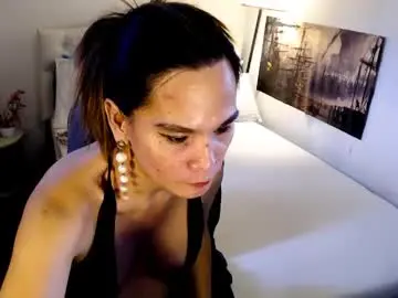 Chaturbate Live Sex Cam of xqueenyasiandomcumx
