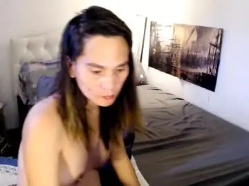 Chaturbate Live Sex Cam of xqueenyasiandomcumx