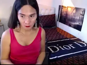 Chaturbate Live Sex Cam of xqueenyasiandomcumx