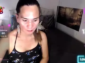 Chaturbate Free Porn Cam of xqueenyasiandomcumx