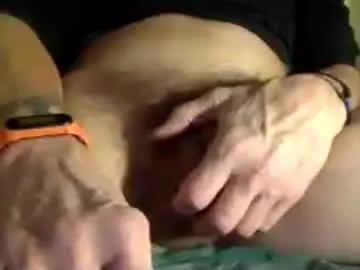 Chaturbate Live Porn of glimmertwins11