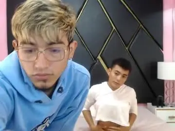 Chaturbate Live Sex Cam of juan_saul1