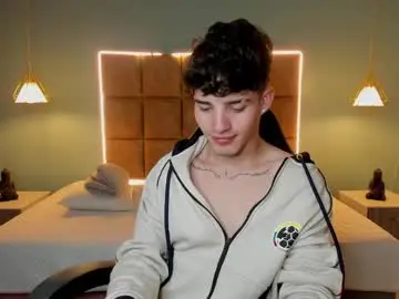 Chaturbate Watch Live Sex Cams of alejootwink