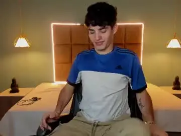 Chaturbate Sex Chat of alejootwink