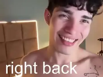 Chaturbate Live Porn of alejootwink
