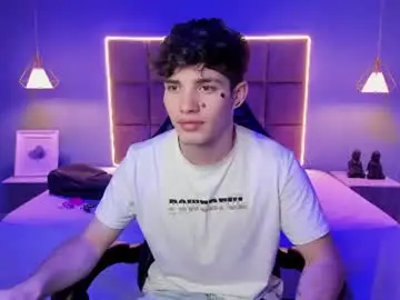 Chaturbate Nude Webcam of alejootwink