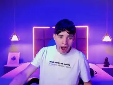 Chaturbate Adult Video Chat of alejootwink