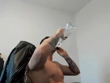 Chaturbate Watch Live Sex Cams of alphagodleatherking92