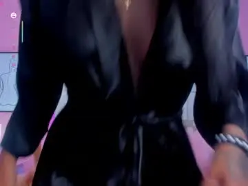 Chaturbate Live Sex Cam of charlotte_kisss