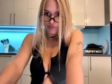 Chaturbate Free Live Porn of raeannschemmer