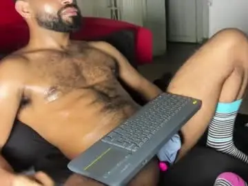Chaturbate Watch Live Sex Cams of sweatyhairypig1
