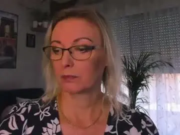 Chaturbate Adult Video Chat of xvanessalove