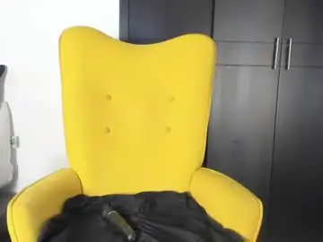 Chaturbate Live Sex of adriana71