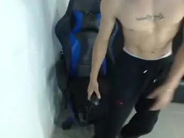 Chaturbate Live Sex Cam of deibi22