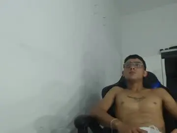Chaturbate Live Sex Cam of deibi22