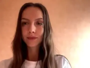 Chaturbate Live Sex Cam of desirewingard