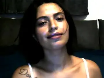 Chaturbate Free Porn Cam of emilly_daniel