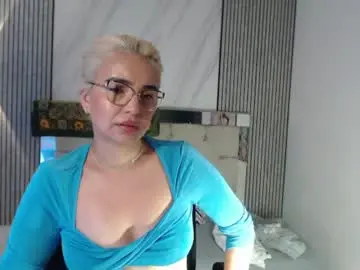 Chaturbate Free Live Porn of julieta__fox_