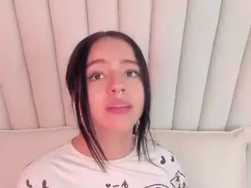 Chaturbate Watch Live Sex Cams of cassie666_