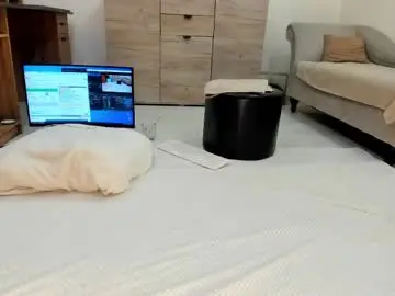 Chaturbate Sex Cam of classy_medeeea