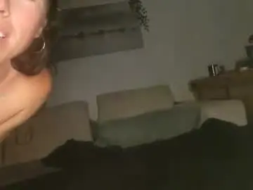 Chaturbate Live Sex Cam of ezbreezy13